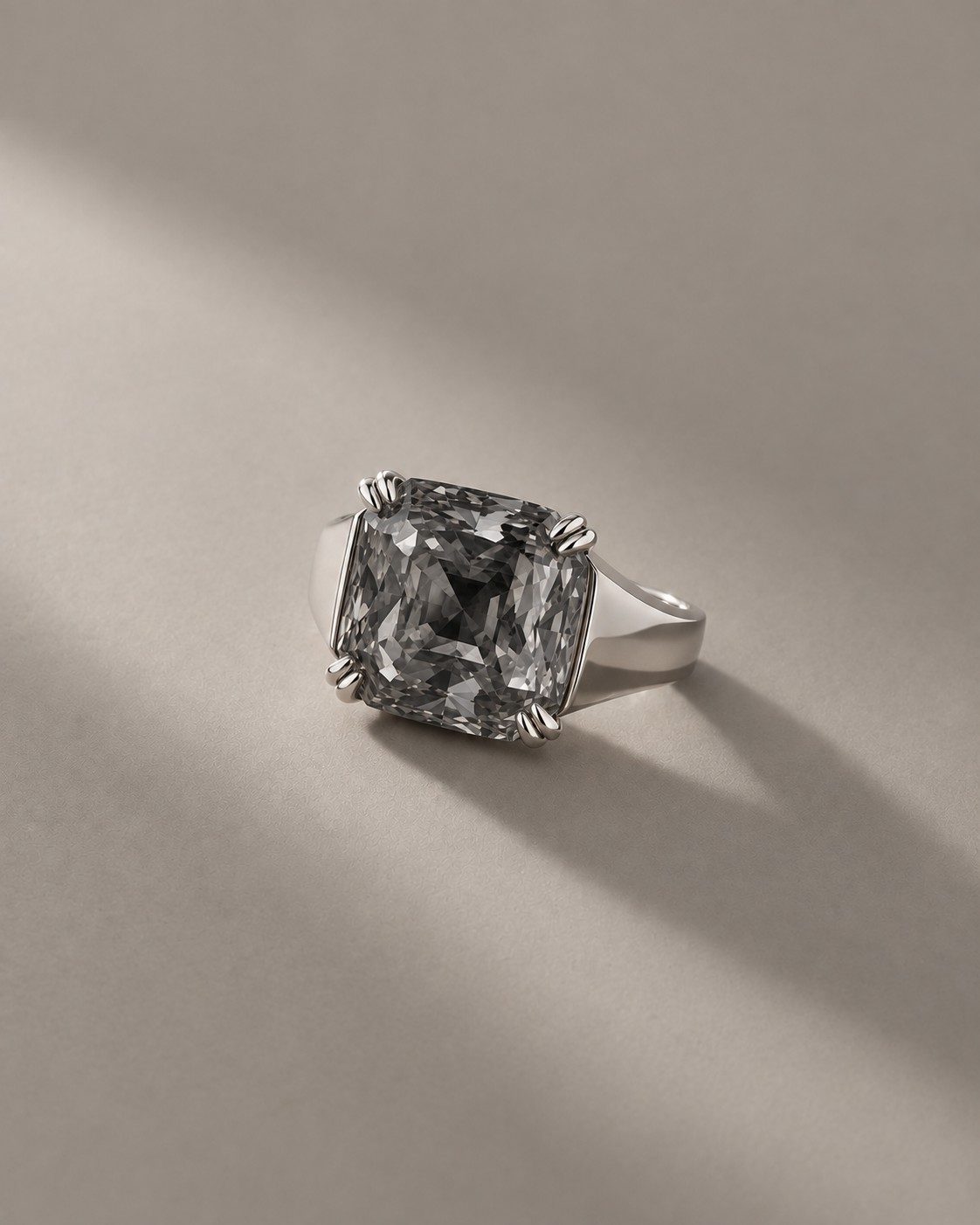 Cendre Cocktail Ring