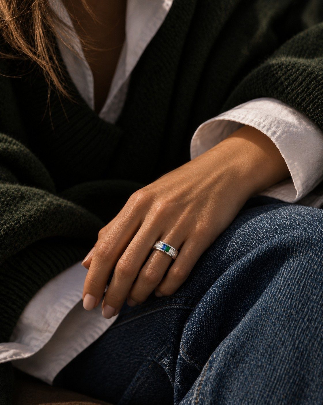 Jardin Band worn by a woman