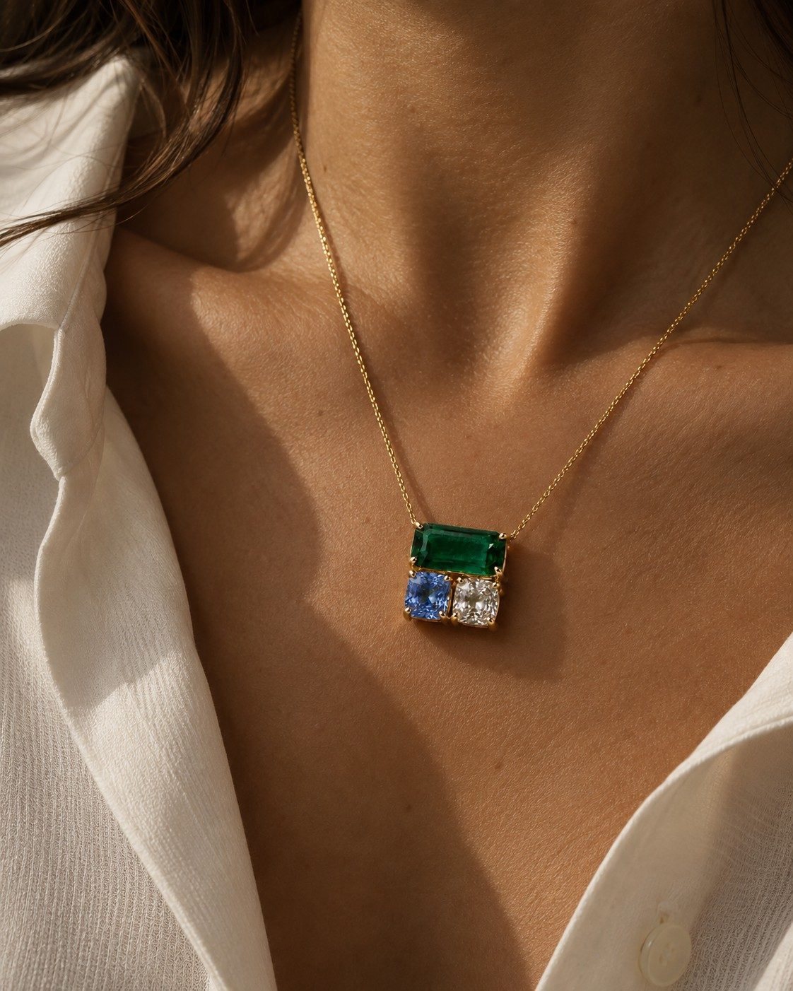 Rosée Pendant worn